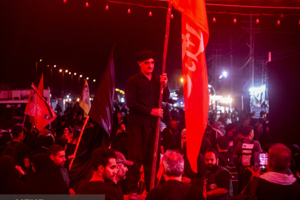 خونخواهی رهبر شهید انقلاب در طریق‌الحسین(ع)