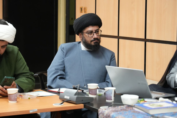 نشست تبیینی حجت الاسلام دکتر میرمـحمدیان مدیرعامل محترم بنیاد هدایت با مدیران ادارات تبلیغات اسلامی استان لرستان