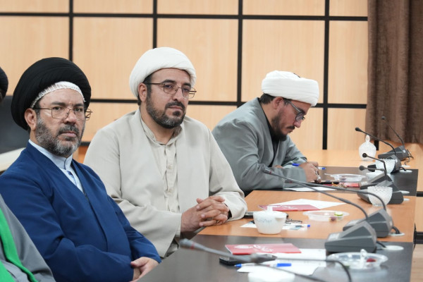 نشست تبیینی حجت الاسلام دکتر میرمـحمدیان مدیرعامل محترم بنیاد هدایت با مدیران ادارات تبلیغات اسلامی استان لرستان