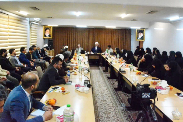 تبیین طرح زندگی با آیه‌ها برای فعالان مردمی مهاجرین کشور