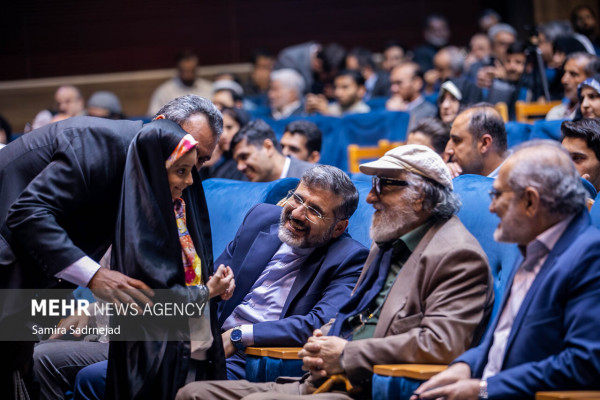 رونمایی از مستند پرواز در مه