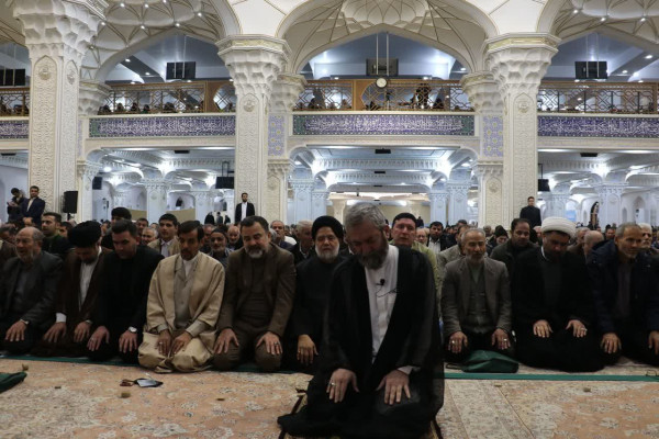 اقامه نماز طلب باران به امامت آیت الله عاملی در اردبیل