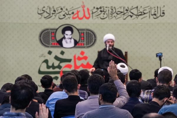 ۱۷ مرداد | دیدار رئیس سازمان تبلیغات اسلامی با طلاب خانه طلاب جوان