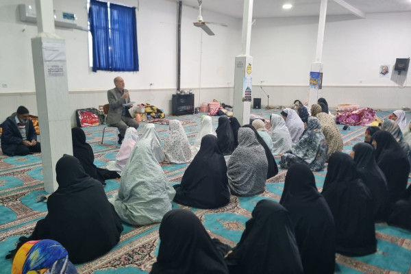 روایتگری مکتب حاج قاسم و شهدا در جمع معتکفین شهرستان بدره