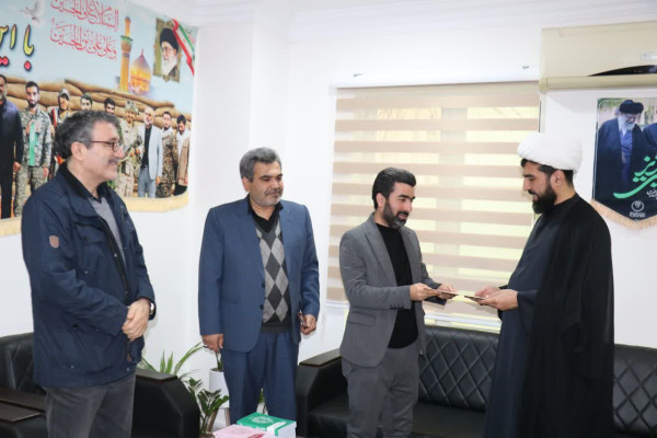 گلستان | تکریم و تجلیل از مقام برتر فرزند شهید