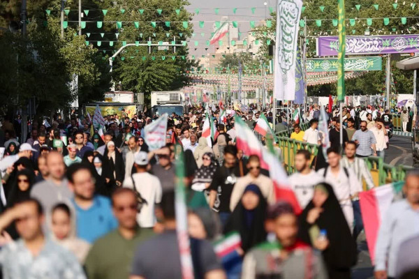 حضور رئیس سازمان تبلیغات اسلامی در راهپیمایی ده کیلومتری غدیر