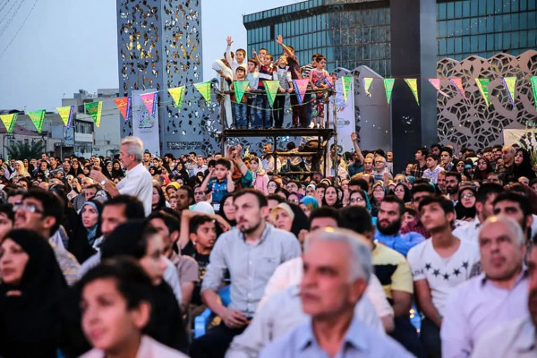 مهمانی کیلومتری غدیر؛ پارادوکس جشن و سوگ