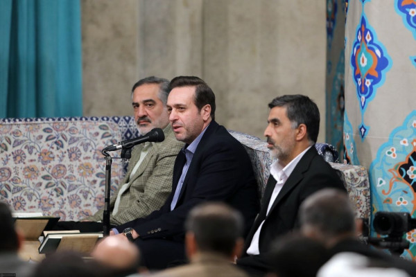 شوری که در محضر او معنا می‌یافت